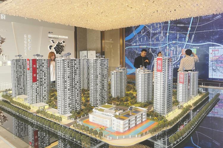 杭州今年首批集中供地揽金827亿本土房企夺超七成地块